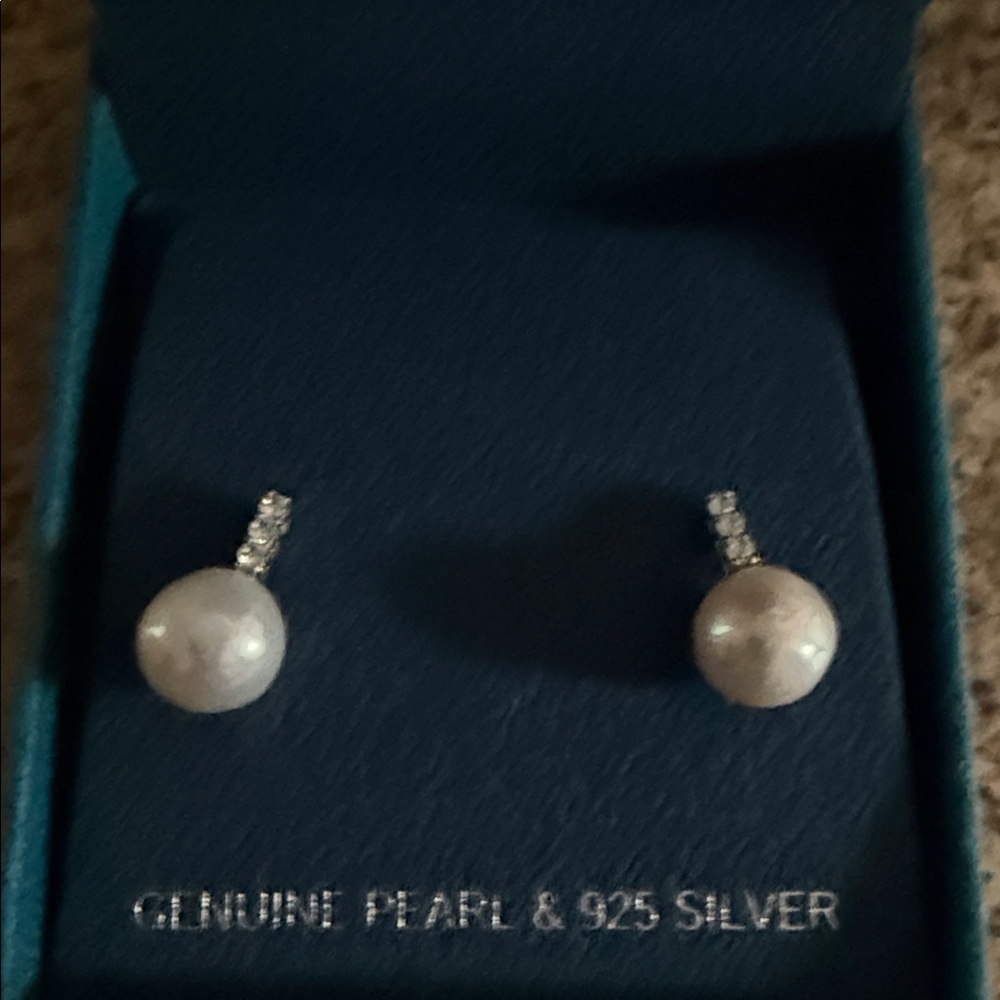 Elegant Silver Pearl Earrings